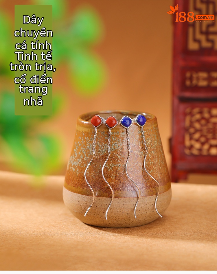 Khuyên tai bạc S925 dáng dài đính đá lapis lazuli đỏ phong cách retro — Mẫu đỏ nam chi tiết 1