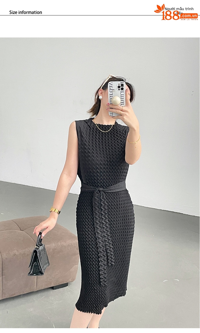 Đầm suông midi xếp ly không tay ôm eo phong cách Miyake — Màu đen chi tiết 5