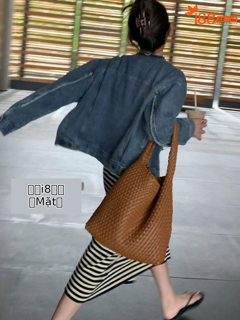 Đầm maxi nữ dây đeo sọc mơ phong cách Hepburn không tay — sọc mơ