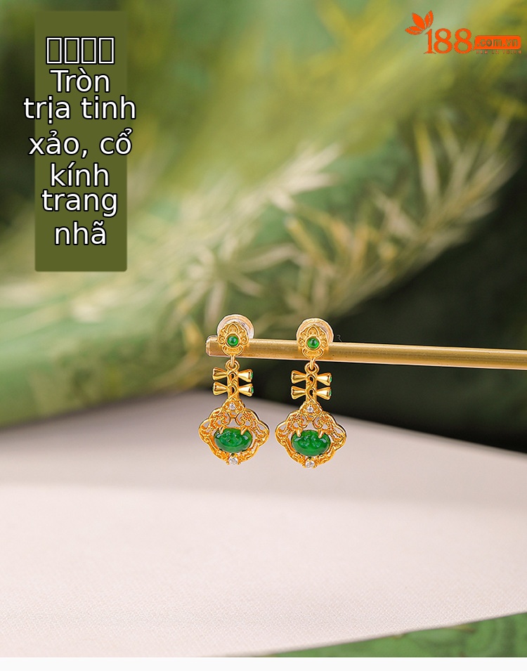 Bông tai bạc S925 mạ vàng đính ngọc lục bảo tự nhiên kiểu Ruyi Pipa rỗng phong cách Trung Quốc — Kiểu màu bạc chi tiết 1