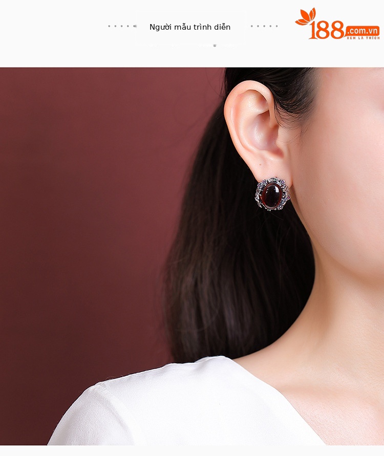 Bông tai bạc S925 hình hoa bướm đính hổ phách phong cách retro — một cặp chi tiết 3