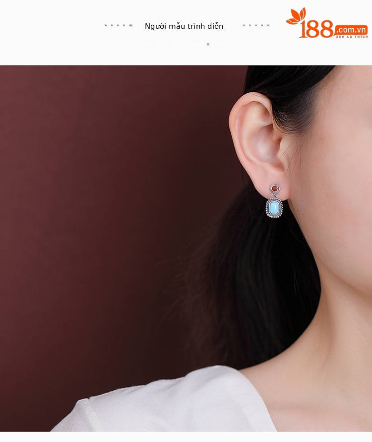 Bông tai bạc S925 hình vuông đính đá mã não đỏ phong cách retro — một cặp chi tiết 3