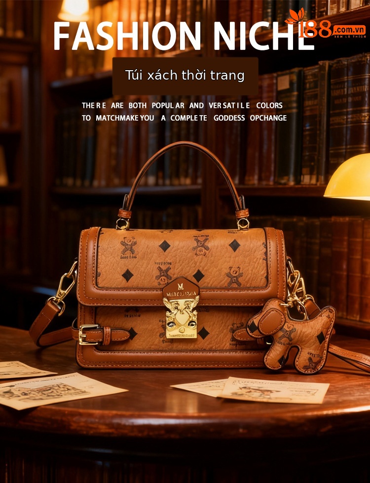 Túi đeo chéo nữ dây xích in họa tiết retro cao cấp dáng vuông nhỏ chi tiết 1