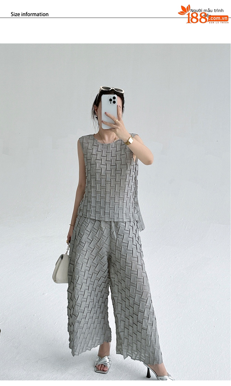 Bộ đồ xếp ly kẻ caro ba chiều áo không tay quần ống rộng — màu đen chi tiết 5