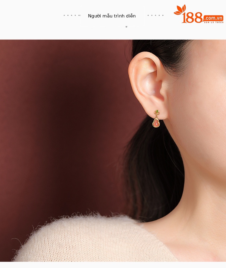 Bông tai bạc S925 mạ vàng nước đỏ đính mã não đỏ hình Như Ý phong cách Trung Hoa — Một cặp chi tiết 3