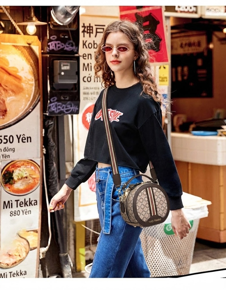 Túi Đeo Chéo Nữ Dáng Tròn Họa Tiết Thời Trang chi tiết 8