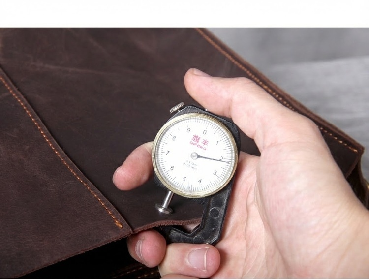 Túi Tote Nam Da Thật Sức Chứa Lớn Đựng Laptop Phong Cách Cổ Điển Màu Nâu chi tiết 24