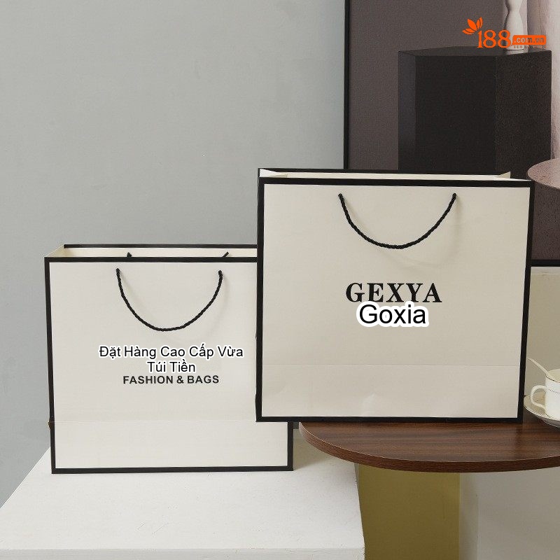 Màu đen cộng với túi giấy