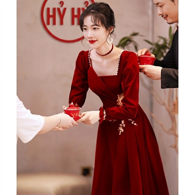 Váy Dạ Hội Nữ Trung Niên Tay Lỡ Dáng Dài Màu Đỏ Rượu