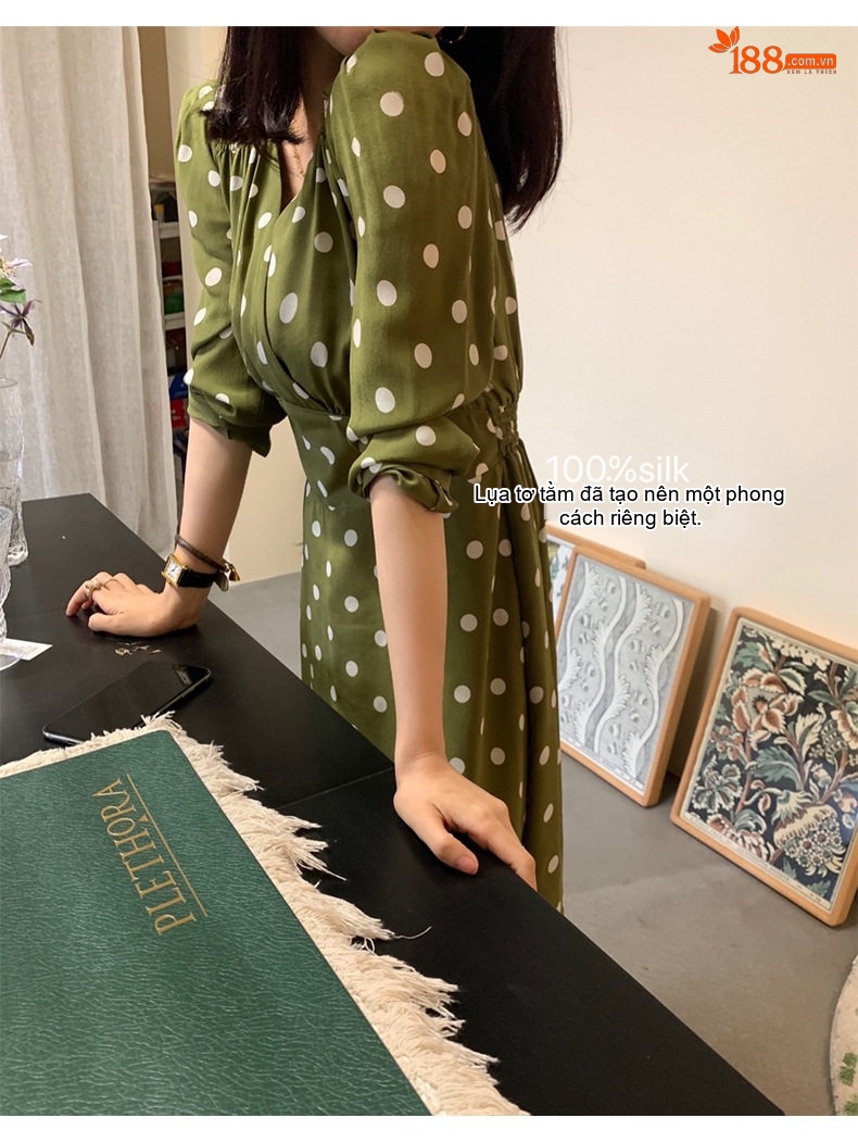Váy Dài Nữ Tay Lỡ Thiết Kế dáng chữ A Cổ Chữ V Họa Tiết Chấm Bi Màu Xanh Rêu chi tiết 6