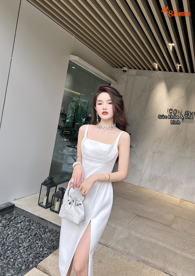 Váy Hai Dây Nữ Dáng Ôm Eo Xẻ Tà Cổ chữ Vuông Không Tay Phong Cách Tối Giản Màu Vàng, Đen, Trắng chi tiết 10