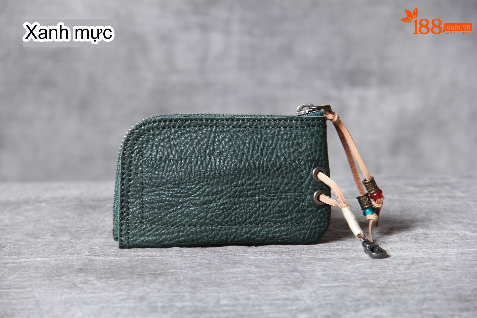 Màu xanh lục đậm